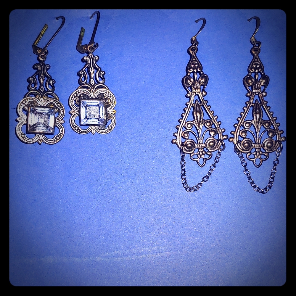 ✅ *Select jewelry: 5 for $25* Two pair Earrings